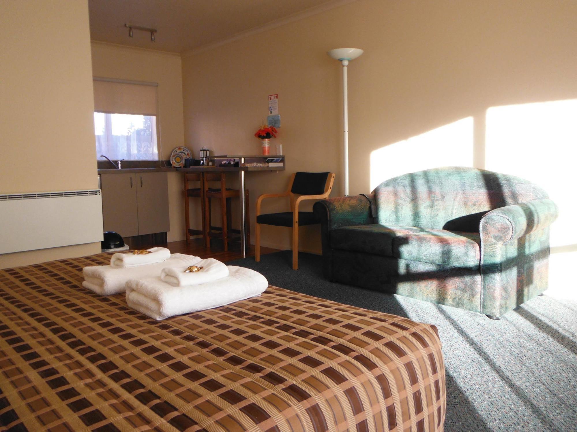 Heritage Court Motel Invercargill Ngoại thất bức ảnh